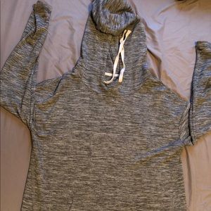 Tunic length light sweatshirt.